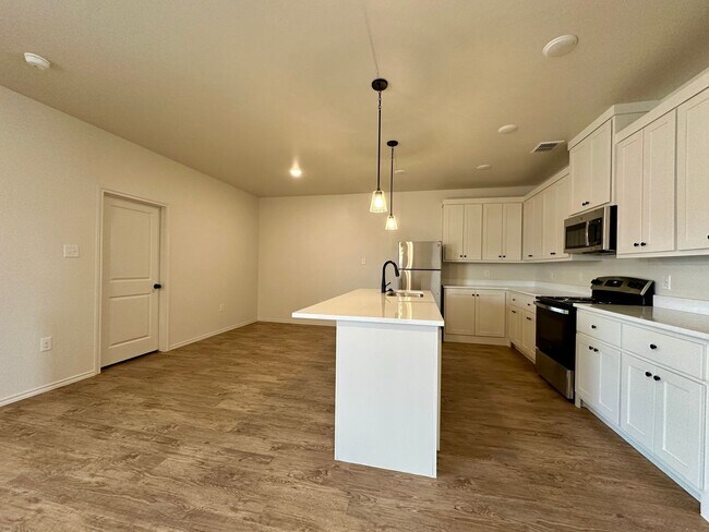 Building Photo - New Build 3Bed/2Bath in Frenship ISD!