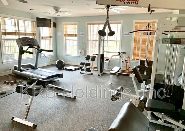Foto del edificio - 310 Riverbend Dr