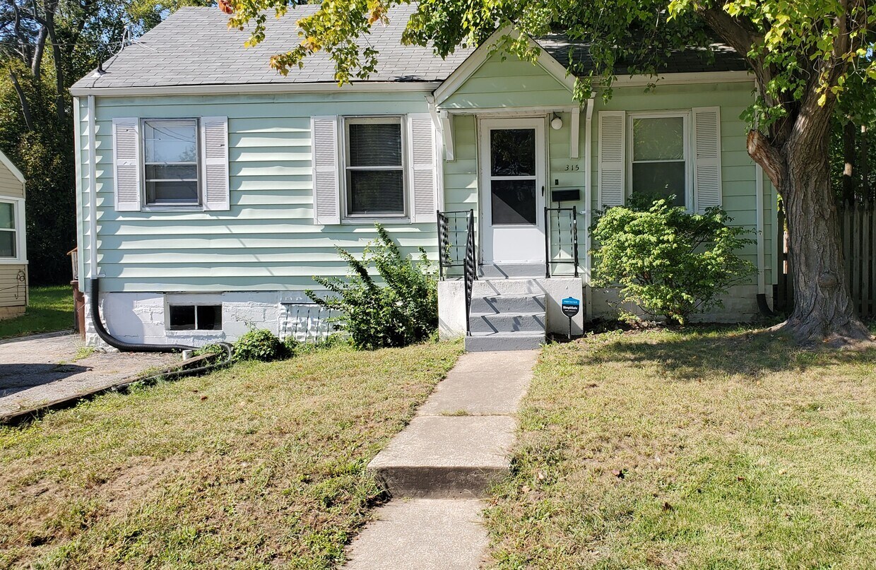 Primary Photo - 315 S Dade Ave