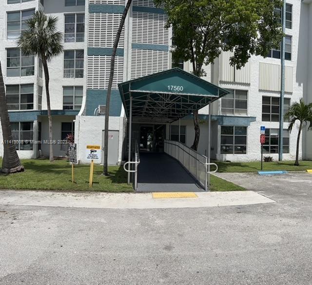 Building Photo - 17560 Atlantic Blvd