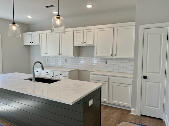 Building Photo - 238 Chenoweth Ln