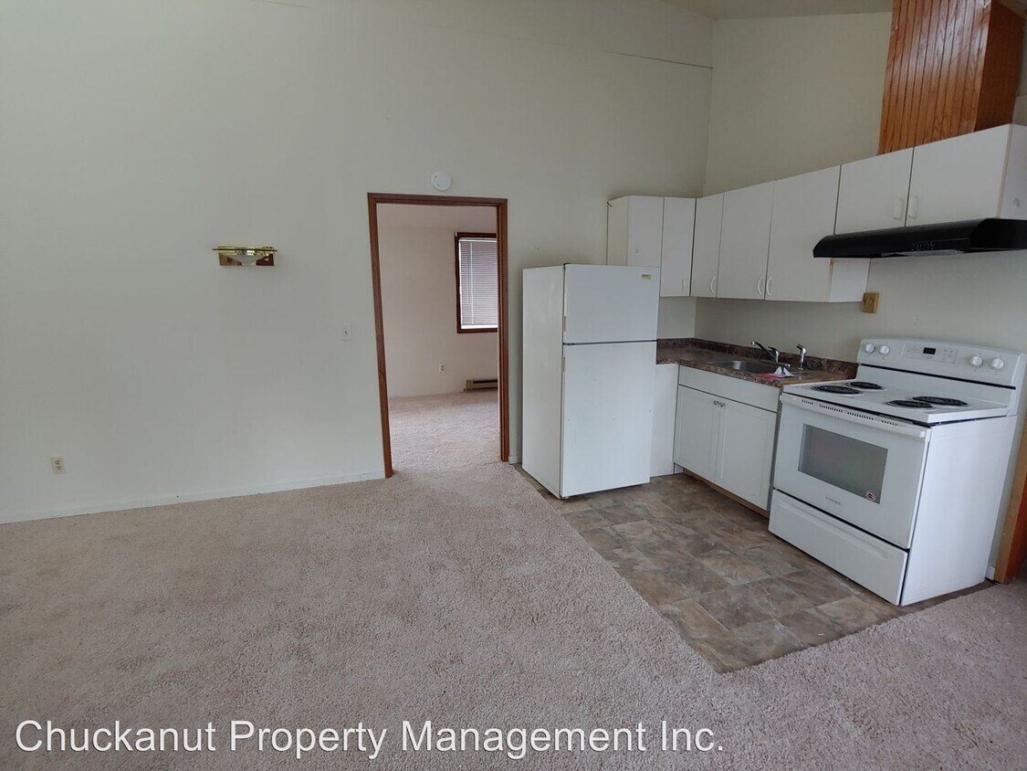 Building Photo - 2513 Cedarwood Ave