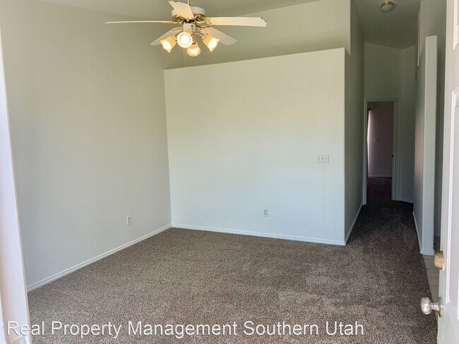 Building Photo - 3 br, 2 bath House - 229 South 2700 East