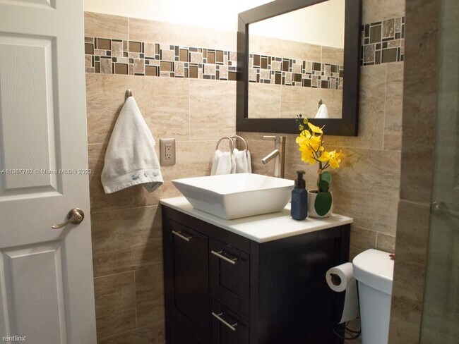 Foto del edificio - 5 br, 4 bath House - 3981 W Whitewater Ave