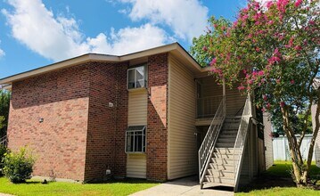 Building Photo - 7724 Bles Ave