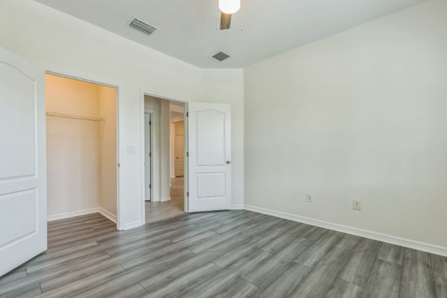 Foto del edificio - 4318 Teaberry Ln