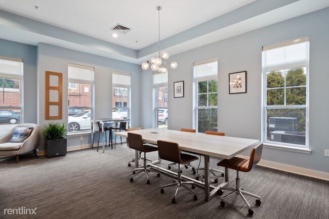 Foto del edificio - 1 Brownstone Way