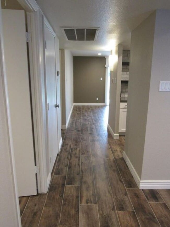 Foto del edificio - Remodeled Single Level Home In Tempe!