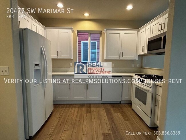 Building Photo - 20477 SW Marimar St