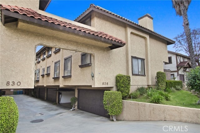 Foto del edificio - 828 N Garfield Ave