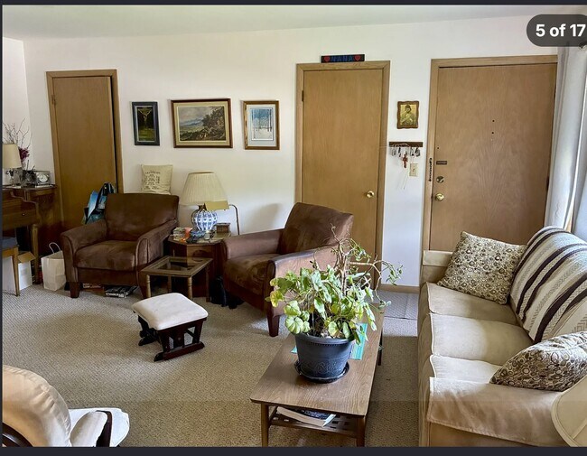 Foto del edificio - 1300 N 116th St