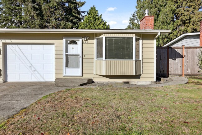 Foto del edificio - Move in ready! Charming Duplex in Tumwater...