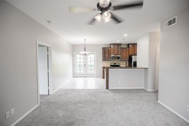 Foto del edificio - 13165 Snow Ln