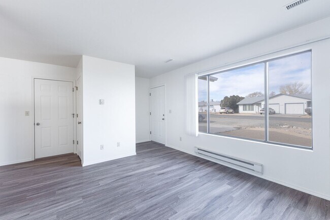 Foto del edificio - 3123 N Truwood Dr