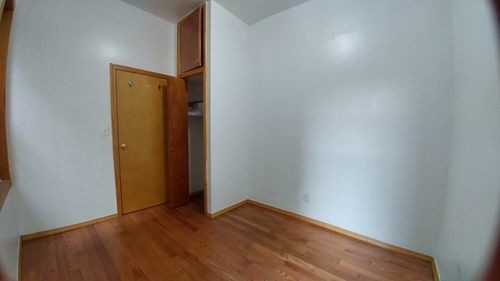 Building Photo - 318 6th St