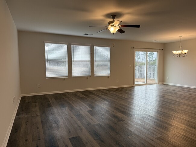 Foto del edificio - 42 Marsh Salt Ln