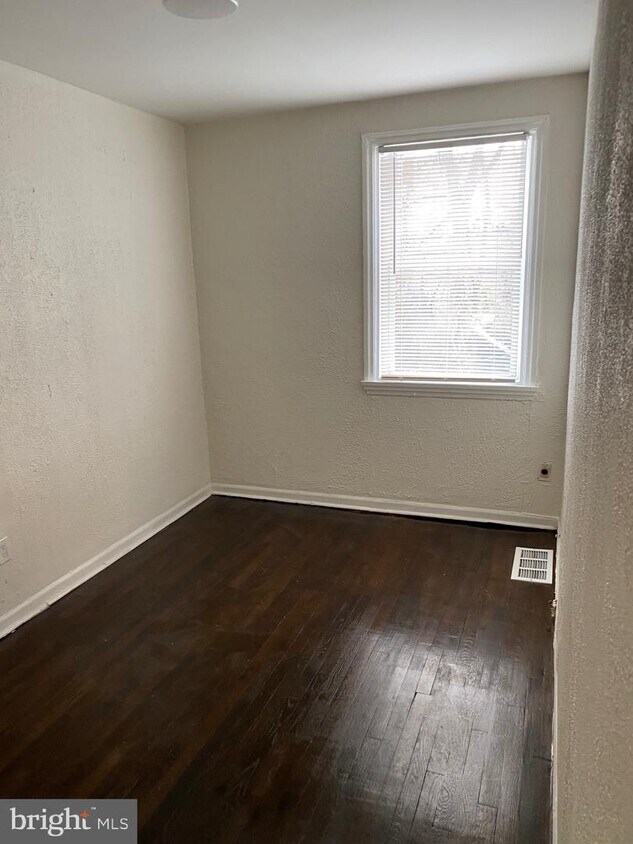 Foto principal - 2518 Terra Firma Rd