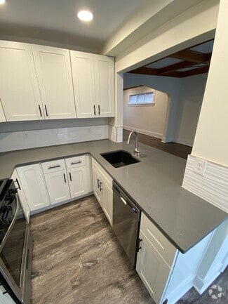Building Photo - 114 N 38th St