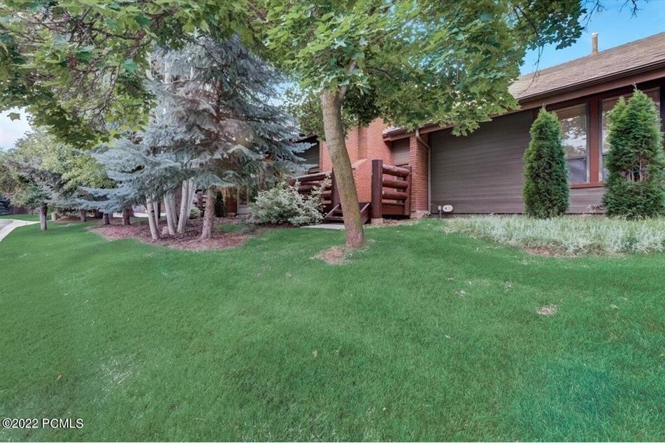 Primary Photo - 1521 Meadow Loop Rd