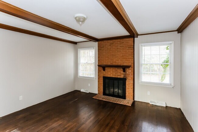 Foto del edificio - 5000 Coronado Dr