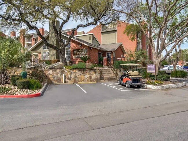 Foto del edificio - 7610 Cameron Rd