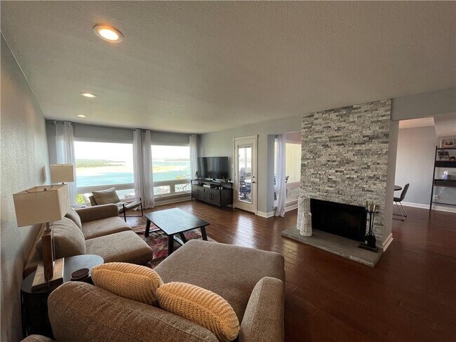 Foto del edificio - 2918 Ranch Rd 620