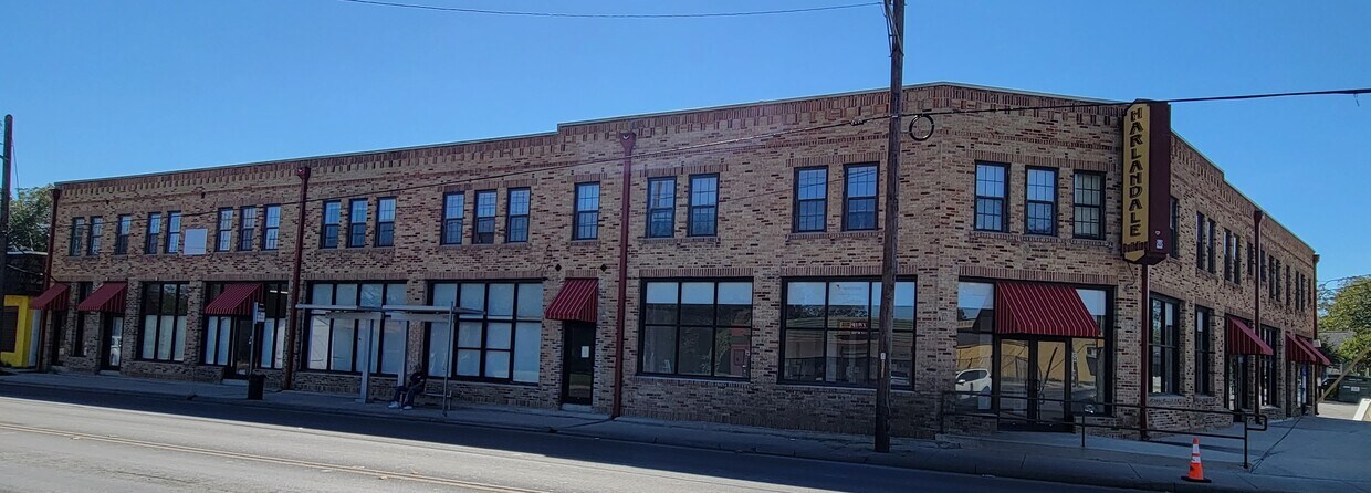 Primary Photo - 354 E Southcross Blvd