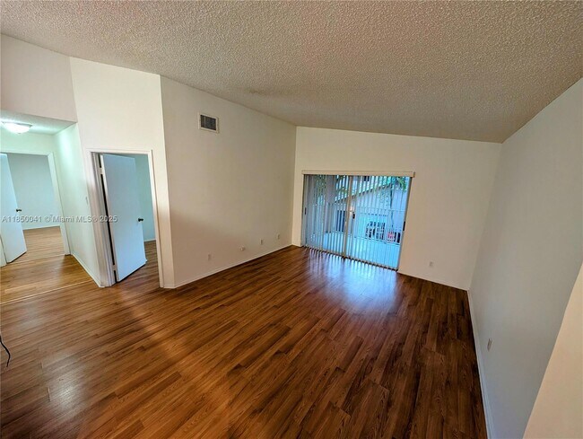 Foto del edificio - 10630 SW 157th Ct