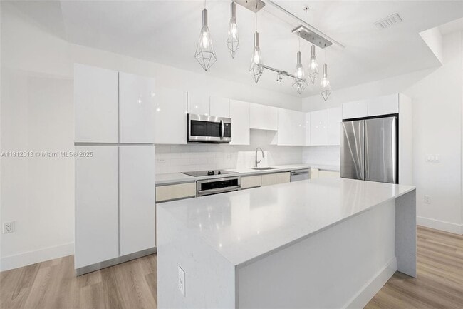 Building Photo - 101 Diplomat Pkwy