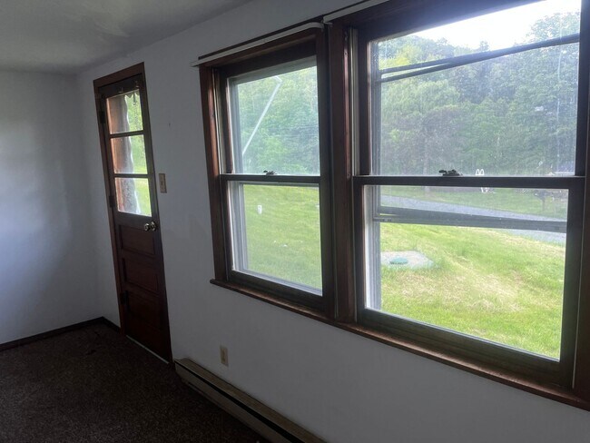 Building Photo - 849 W Hunter Run