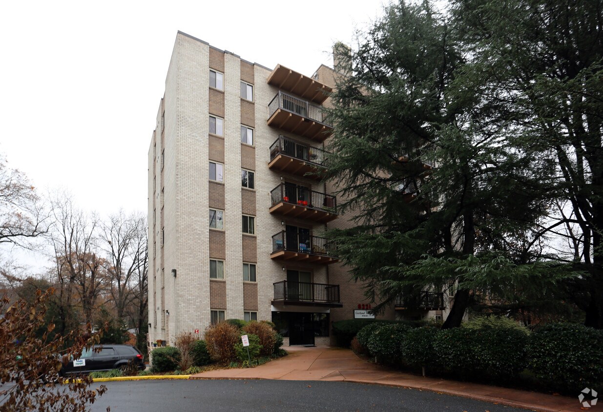 Foto principal - Garland Towers