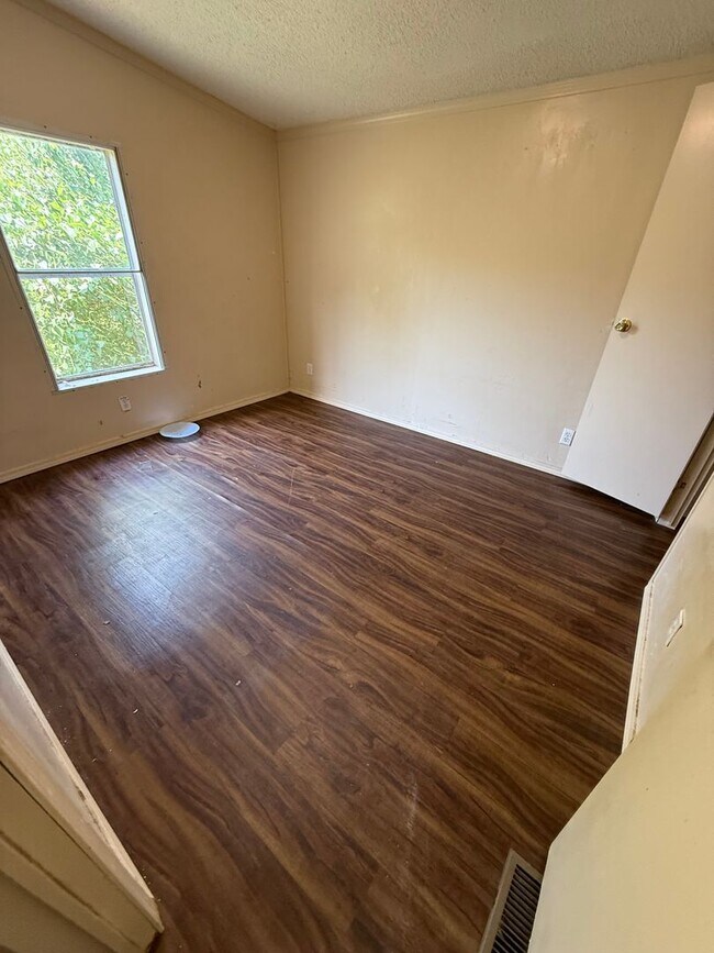 Foto del edificio - 3 Bed 2 Bath Mobile Home in the Country.
