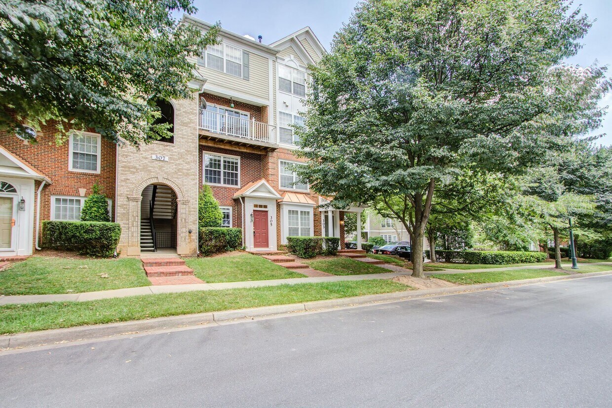 305 Prettyman Dr, Rockville, MD 20850 House Rental in Rockville, MD