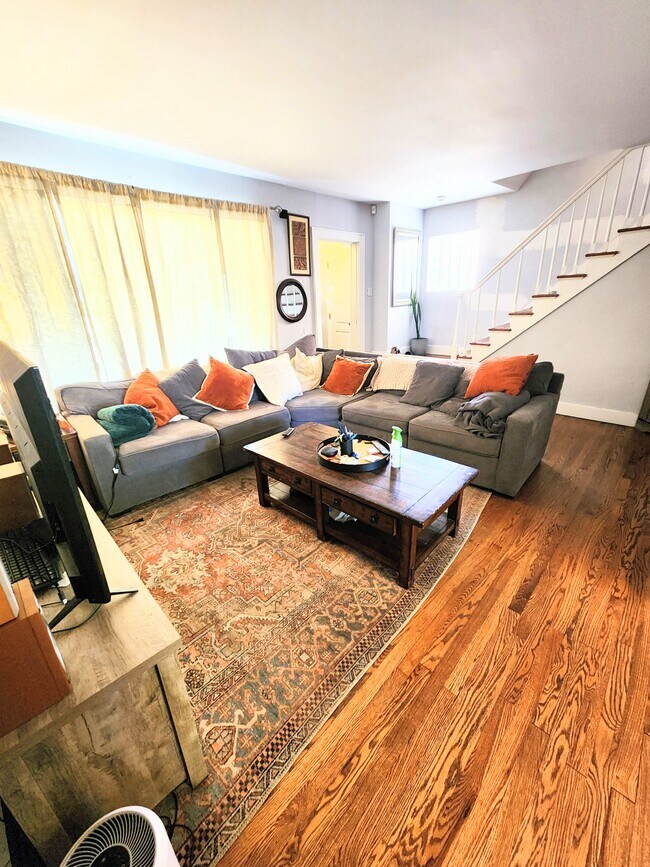 Foto del edificio - 6533 Rosemoor St