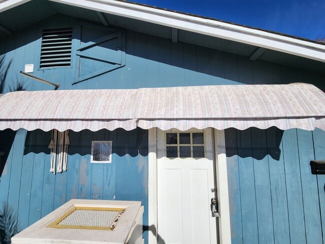 Building Photo - Stylish 1 bed 1 bath Casita in Tempe AZ!  ...