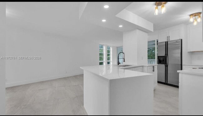 Building Photo - 6911 Environ Blvd