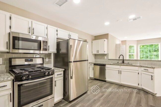 Foto del edificio - 1638 Linksview Way