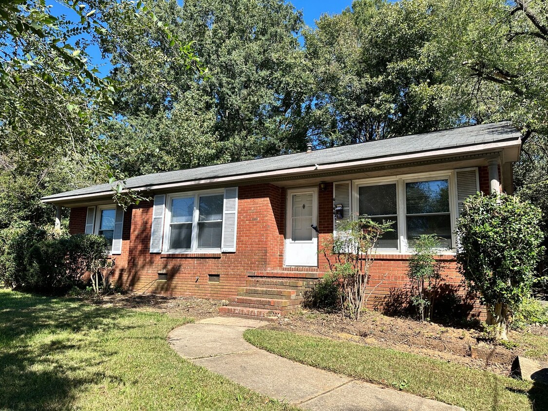 Primary Photo - Cozy 3 Bedroom Home in Charlotte, NC!