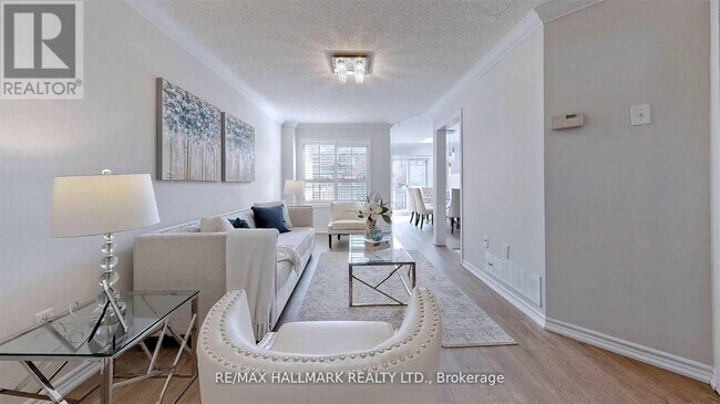 Building Photo - 77 Silverdart Crescent