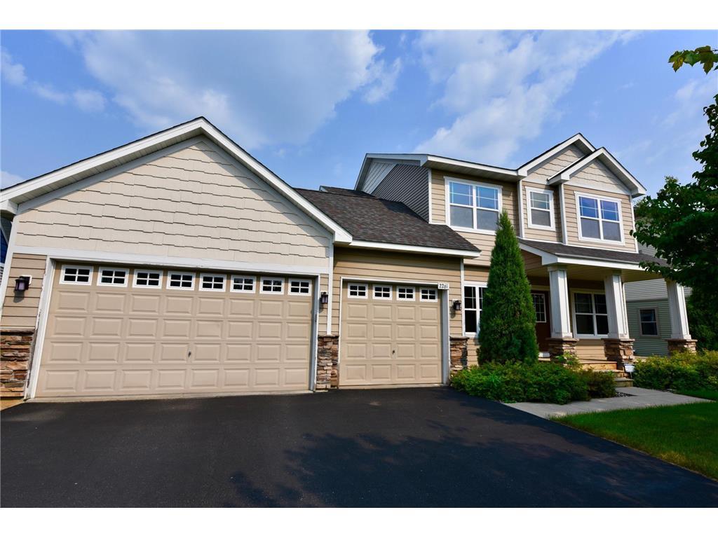 2261 Vermillion Curve, Woodbury, MN 55129 House Rental in Woodbury