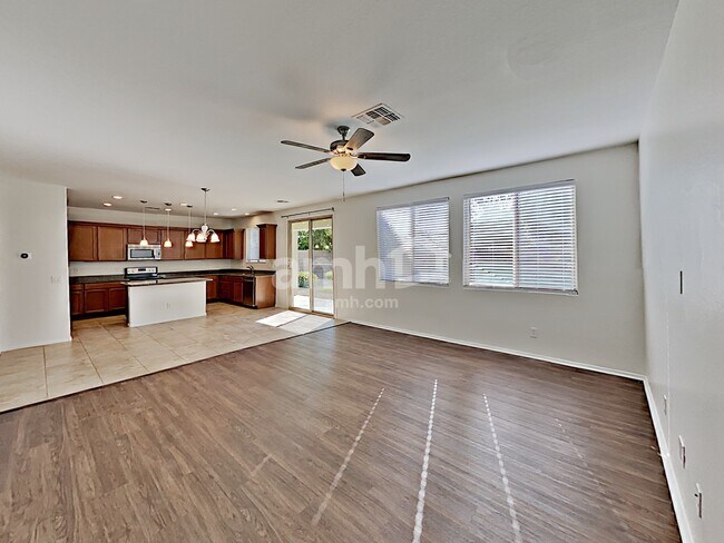 Foto del edificio - 3207 E Regina St