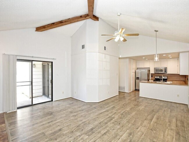 Building Photo - 1748 Ohlen Rd