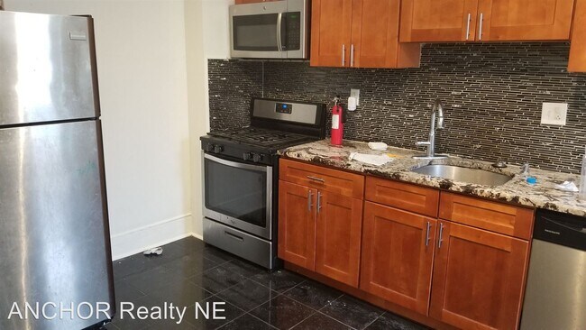 Building Photo - 3 br, 1 bath House - 7130 Upland St.