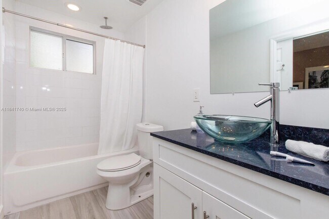 Foto del edificio - 427 NW 34th St