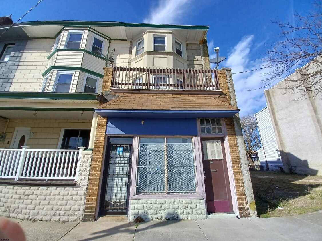 Primary Photo - 321 Atlantic Ave