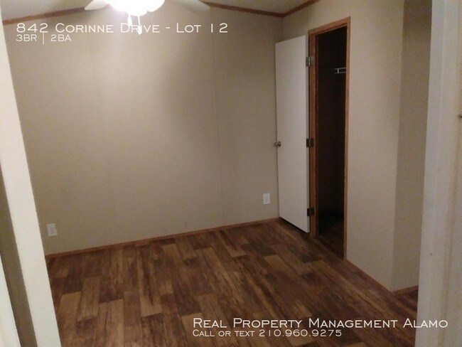 Building Photo - 3 BEDROOM 2 BATH HOME! RENT TO OWN!!!