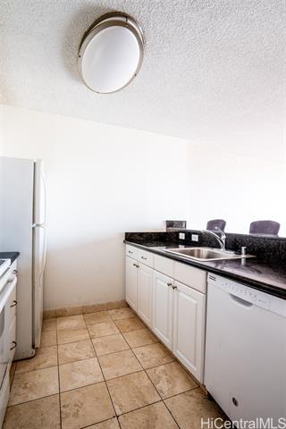 Foto del edificio - 98-500-500 Koauka Loop