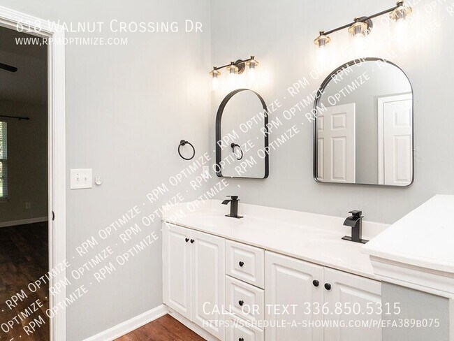 Building Photo - 618 Walnut Crossing Dr