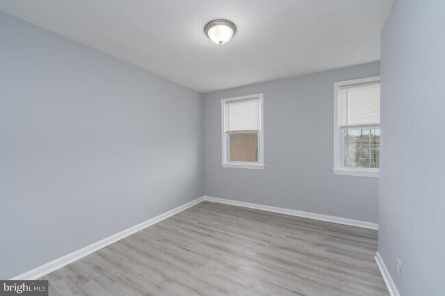 Foto del edificio - 4511 Umatilla Ave