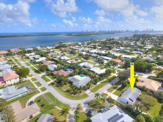 Foto del edificio - 807 Easterly Rd